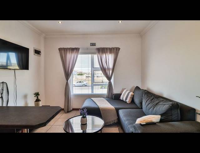 2 BEDROOM APARTMENT FOR SALE IN HAGLEY